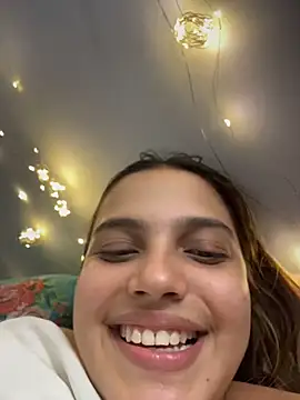 Colibri_xxx Adlı Modelin Canlı XXX Sohbeti