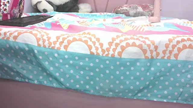 valeriacute18's Live XXX Chat