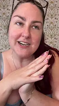 Lacey-BBW live XXX chat