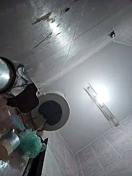 Bigkannan: απευθείας συνομιλία ΧΧΧ