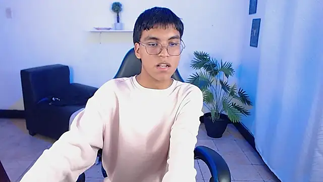 Maecum18 Webcam Show