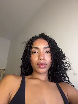 nicoleebony1のライブXXXチャット