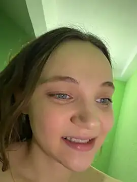 TheYourL Show in webcam