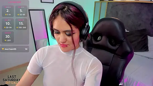 Chat +18 de Azurra_amatto2 ao vivo