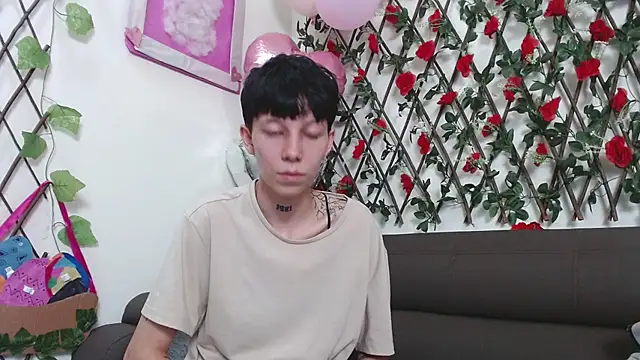 แชท XXX สดของ LiamBrown09