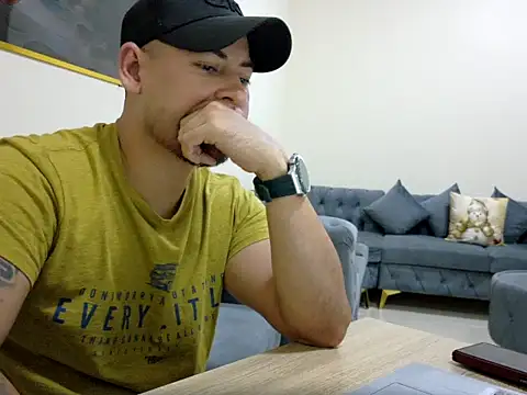 maximus888A Live XXX-chat