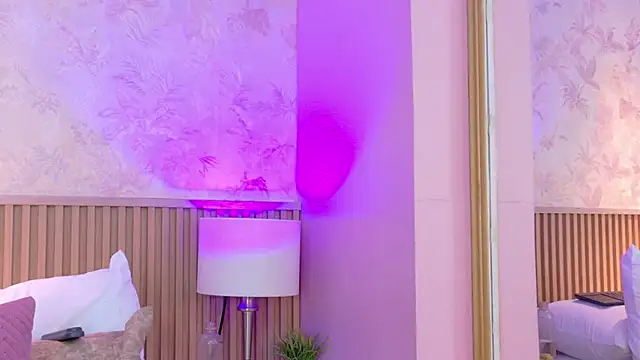 ValeriaMonet 现场XXX聊天