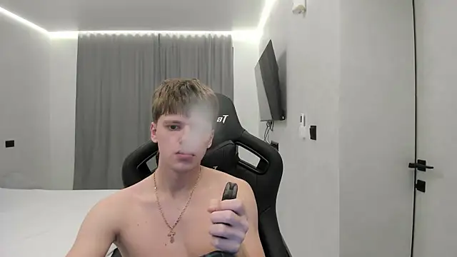 bonekoambalabu Chat XXX in diretta