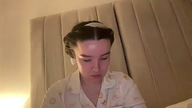 maisiesmithx 现场XXX聊天