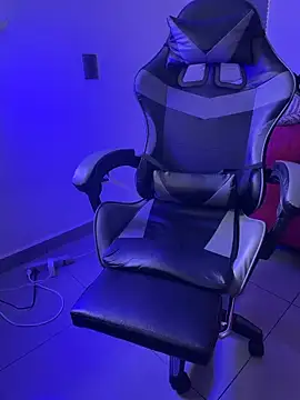 zamir333's Webcam Show