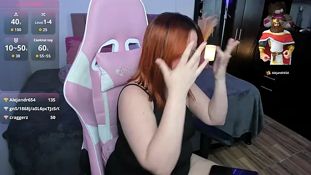 Chat XXX en directo de Nina_curves