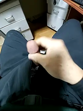 zxc9090zxc 即時 XXX 聊天