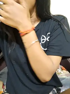 Teri_lella Adlı Modelin Canlı XXX Sohbeti