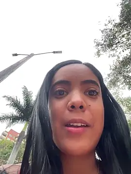 Show Webcam de NAUGHTY_LITTLE_18