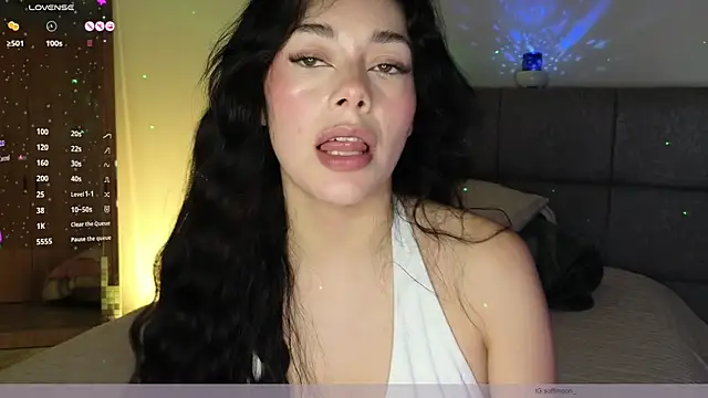 Soffimoon_'s Live XXX Chat