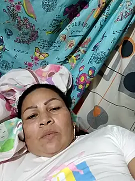 Chat +18 de Dirty_Candy ao vivo