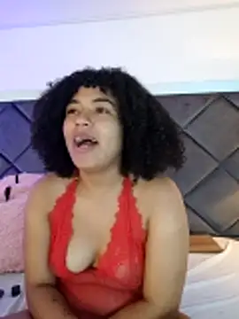 دردشة LunaaCurly الجنسية المباشرة