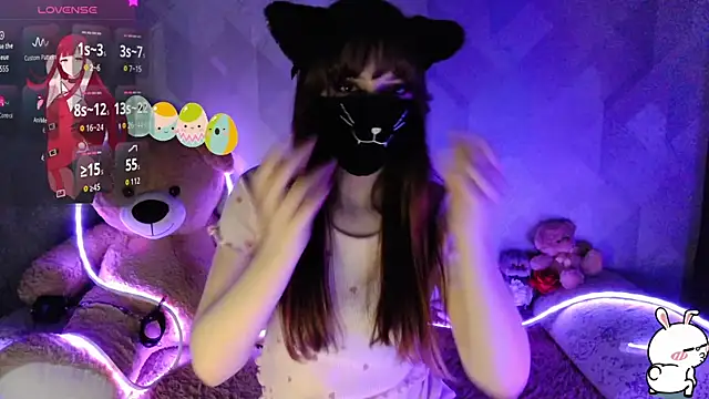 llonaMaskのウェブカメラショー