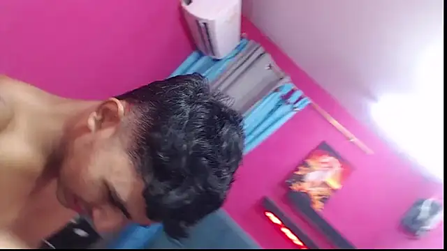 hotsex_couple Show Webcam