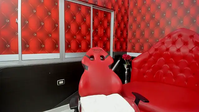 Mia_Curvyy Chat XXX live