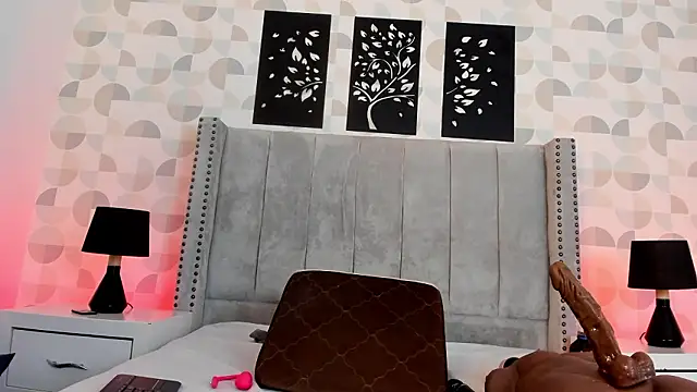 vivi_ruby's Live XXX Chat