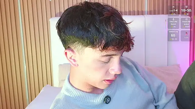 Chat XXX ao vivo de Tomy_Rox