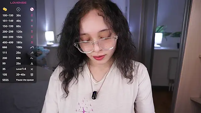 Chat XXX en directo de HannaHayles