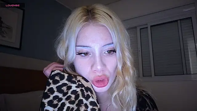 عرض كام st_uirt