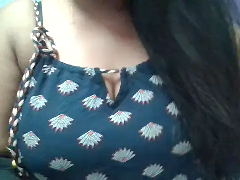 Chat XXX en directo de shikha111