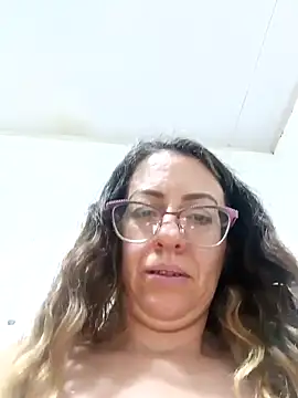 Chat +18 de miss_hanna07 ao vivo