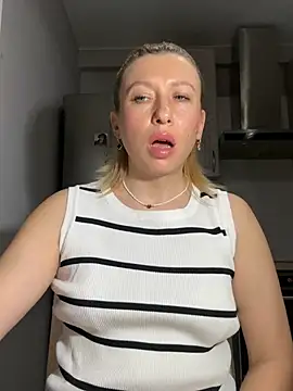 Chat +18 de Kittie_Valentine ao vivo