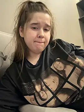 HornyGirlH's Live XXX Chat