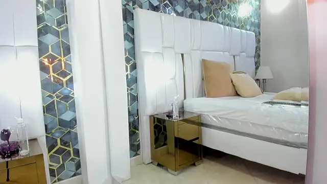 lia_mariana's Live XXX Chat