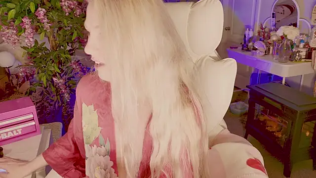 TalulaaのライブXXXチャット