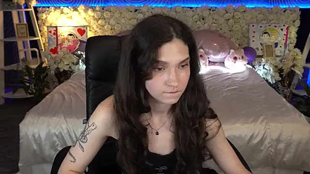 BabyFlowerr: απευθείας συνομιλία ΧΧΧ