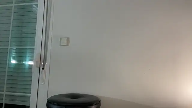 SweetTits26 Adlı Modelin Canlı XXX Sohbeti