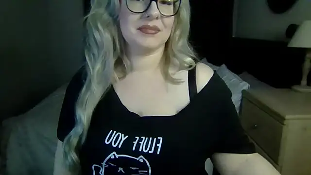 IvyWifeyn Webbikameraesitys