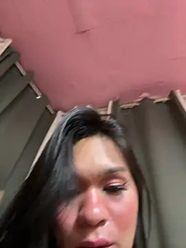 Chat +18 de yourlovingperlita69 ao vivo