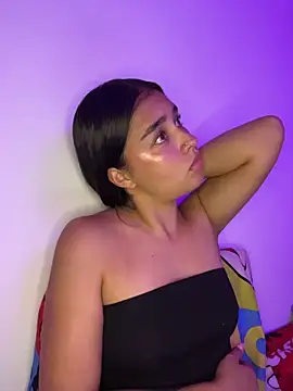 I_Samanthaa Adlı Modelin Canlı XXX Sohbeti