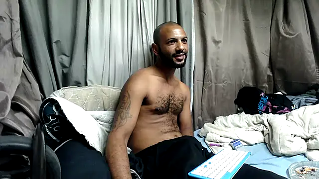 Camodick Adlı Modelin Canlı XXX Sohbeti