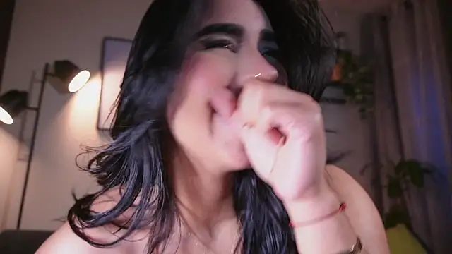 Isabella_dior Show in webcam