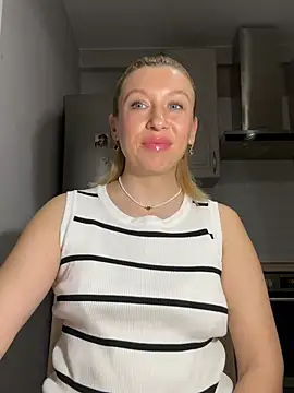 Kittie_Valentine 라이브 XXX 채팅