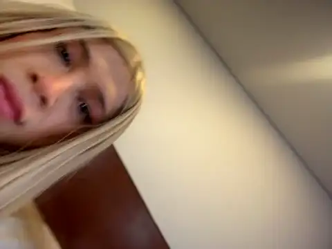 stormytt_ Show Webcam