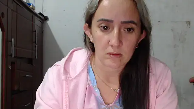 DeepAnal07 Adlı Modelin Canlı XXX Sohbeti