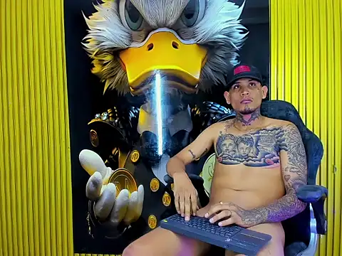 Winsord_Bigcock Webcam show