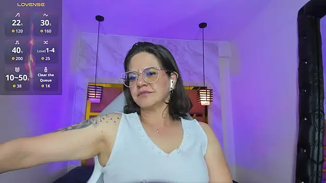 Luciifeer_ élő XXX-chatje