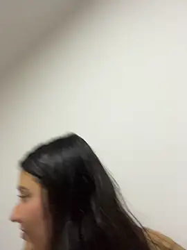 IsabellaJoness_'s Live XXX Chat