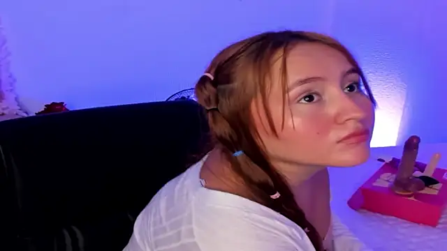 melody-doll élő XXX-chatje