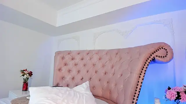 LucianaBlanco_'s Live XXX Chat