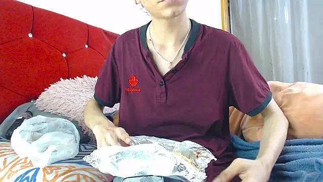 Chat +18 de LAICK_01 ao vivo